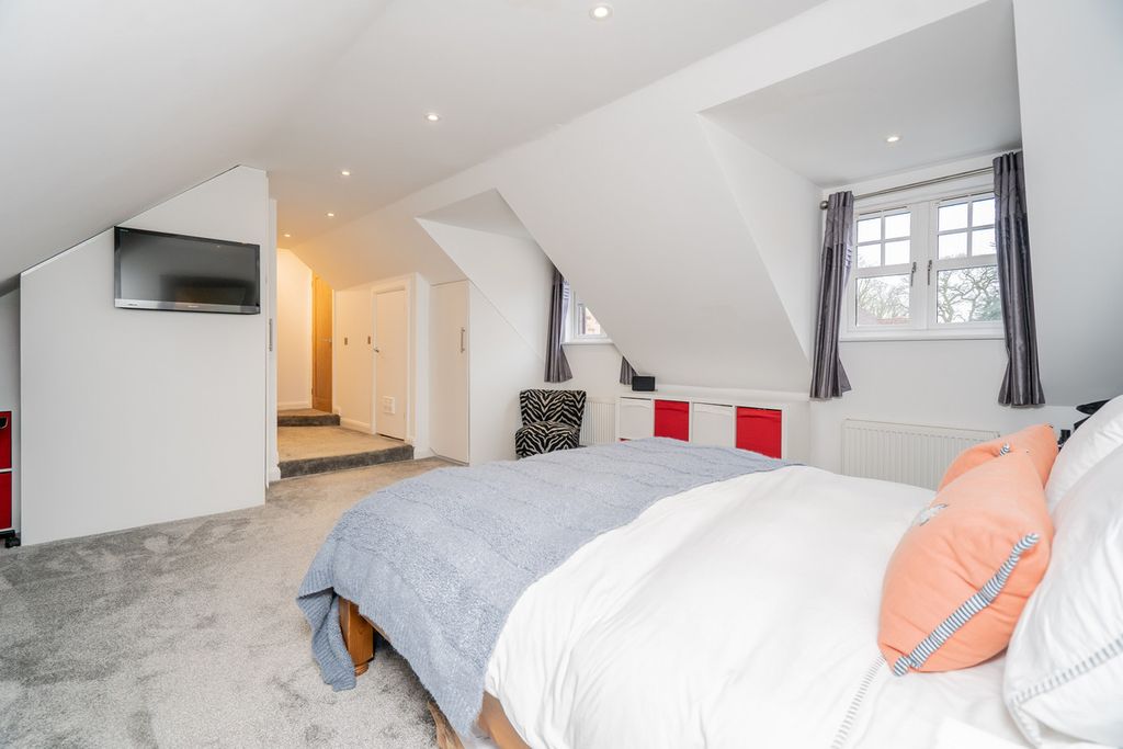 Additional image 30 of 4 bed detached house for saleCedar Court, Newport Pagnell, Milton Keynes MK14