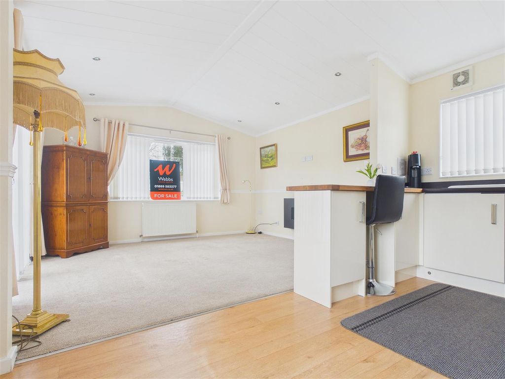 Property photo 2 of 10 Cam01407G0-Pr0109-Still001.Jpg