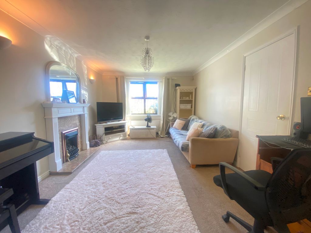 Property photo 3 of 22
