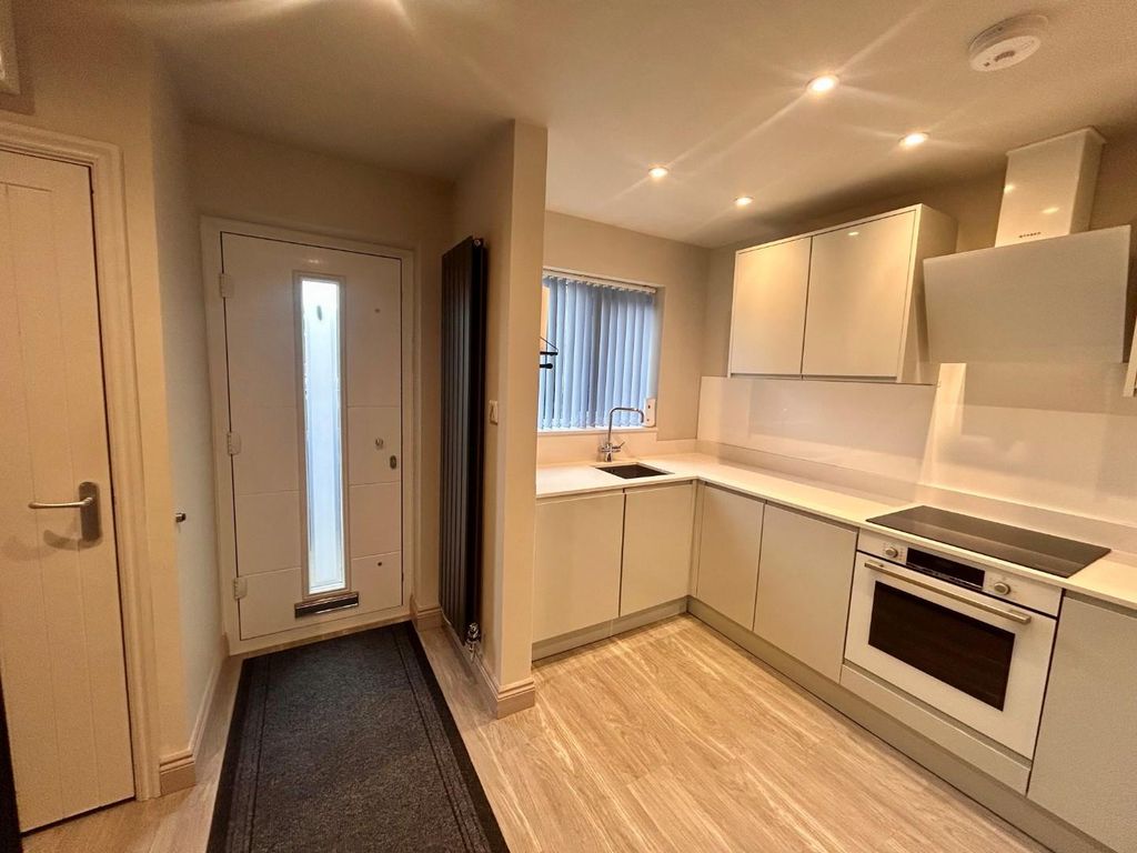 Property photo 2 of 12 Photo 8.Jpg