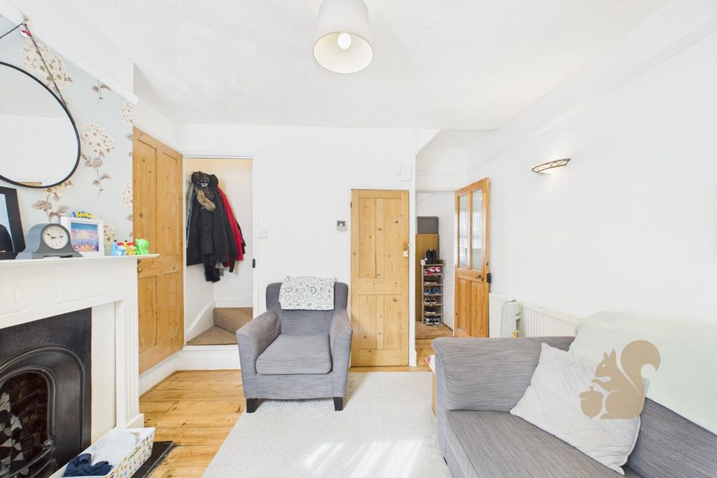 Property photo 3 of 17 Cam01659G0-Pr0552-Still005.Jpg