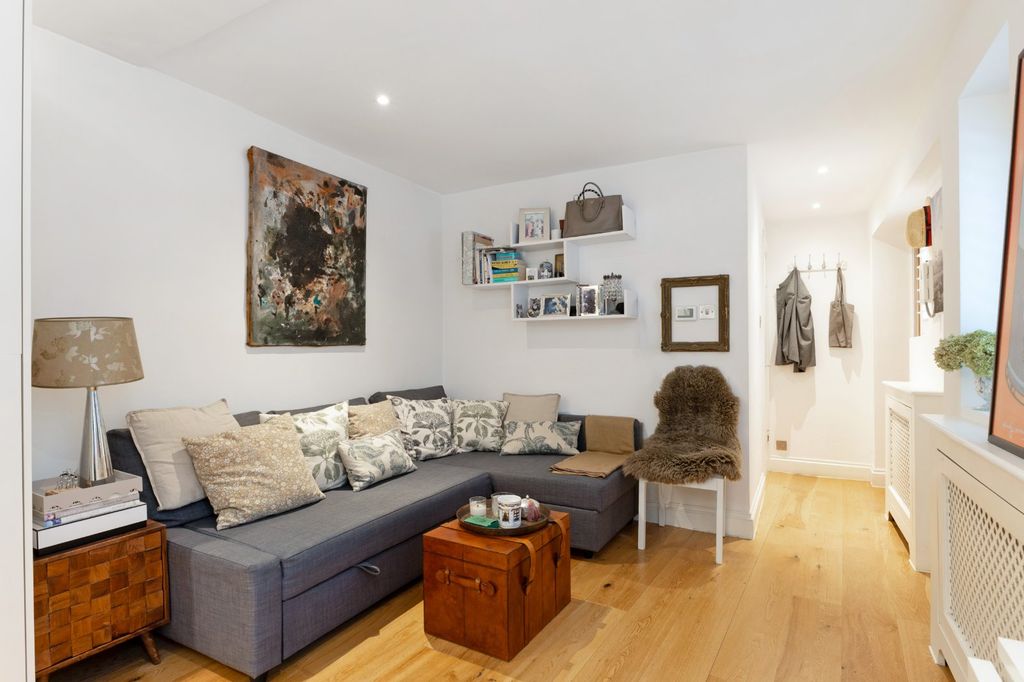 Property photo 3 of 12 Reception Room