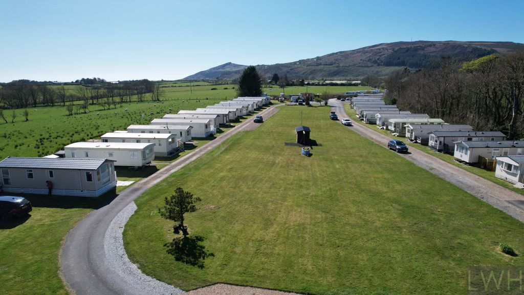 Property photo 2 of 9 1A