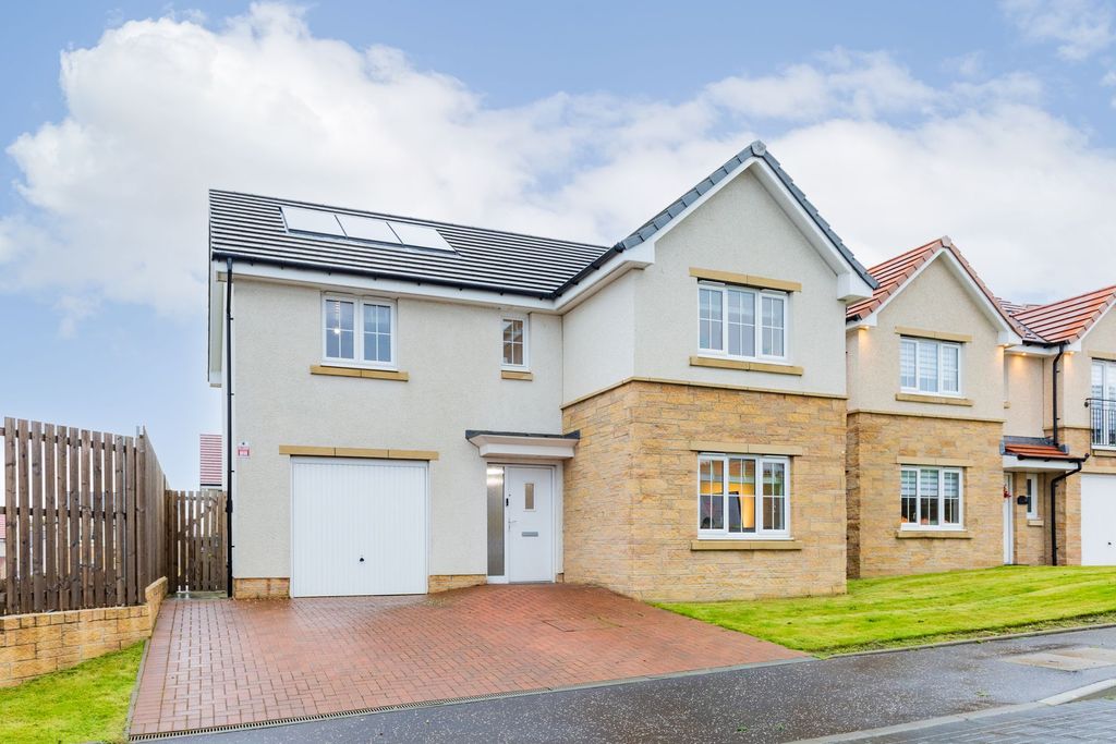 Property photo 1 of 30 External