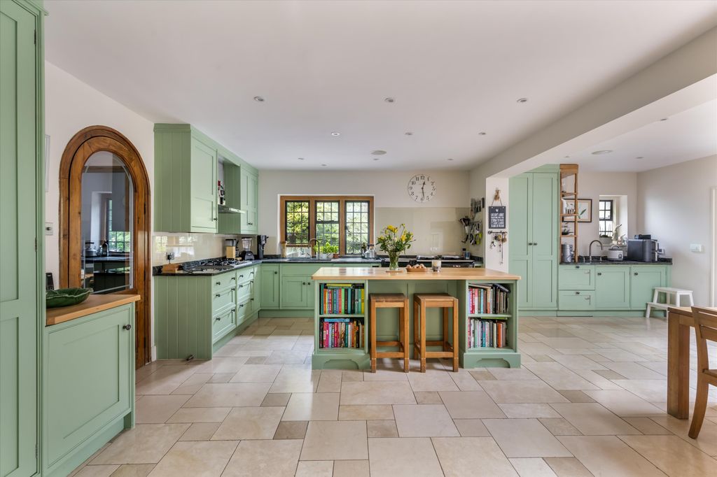 Additional image 15 of 8 bed detached house for saleLondon Road, Petersfield, Hampshire GU31