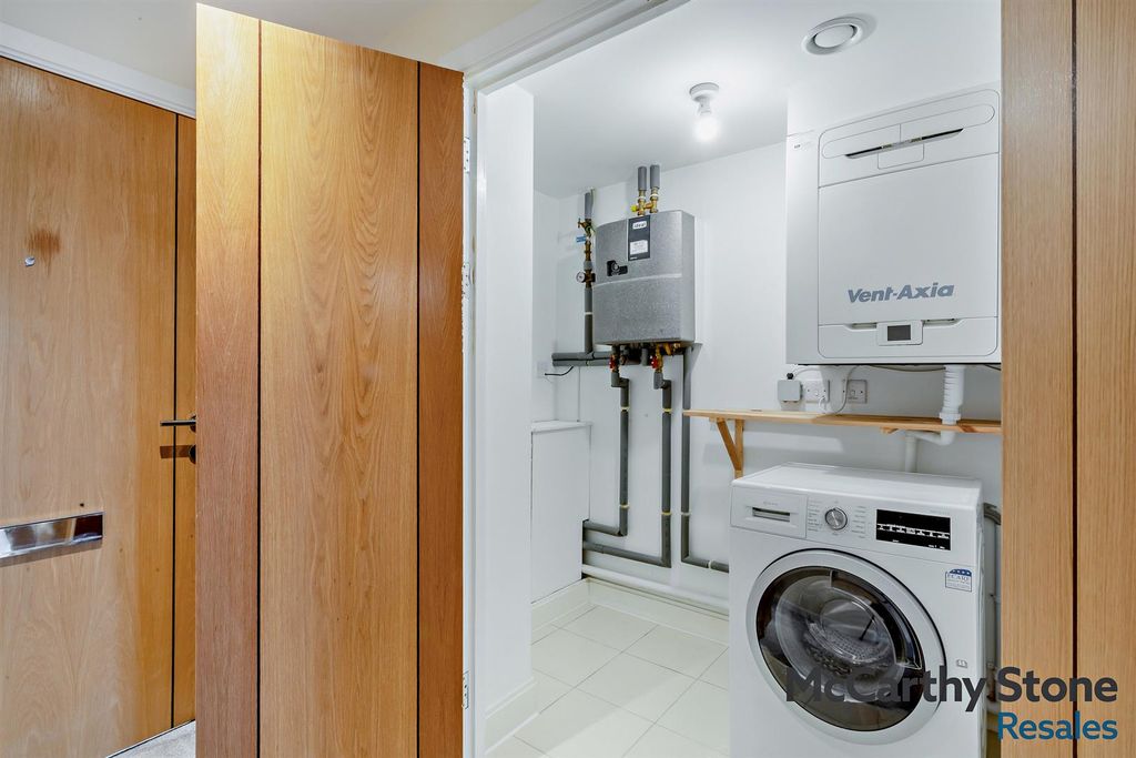 Additional image 15 of 2 bed flat for saleParkland Place, Shortmead Street, Biggleswade, Bedfordshire SG18