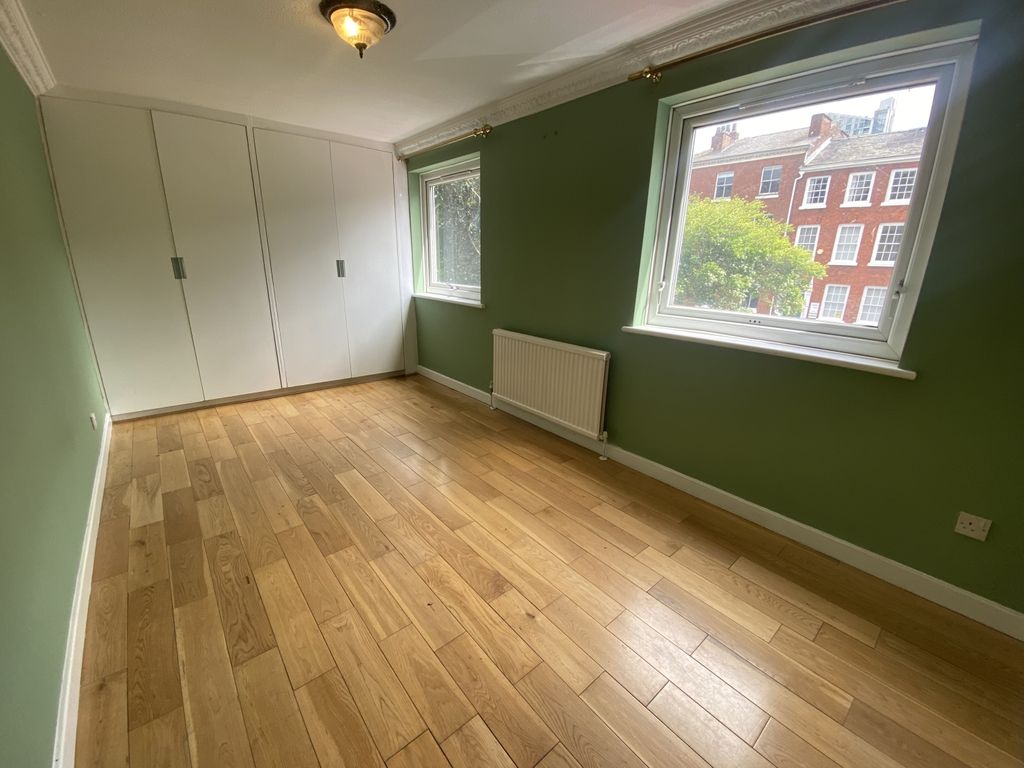 Property photo 2 of 8 Image00004