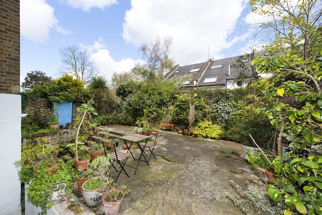 Property photo 3 of 13 Photo 03