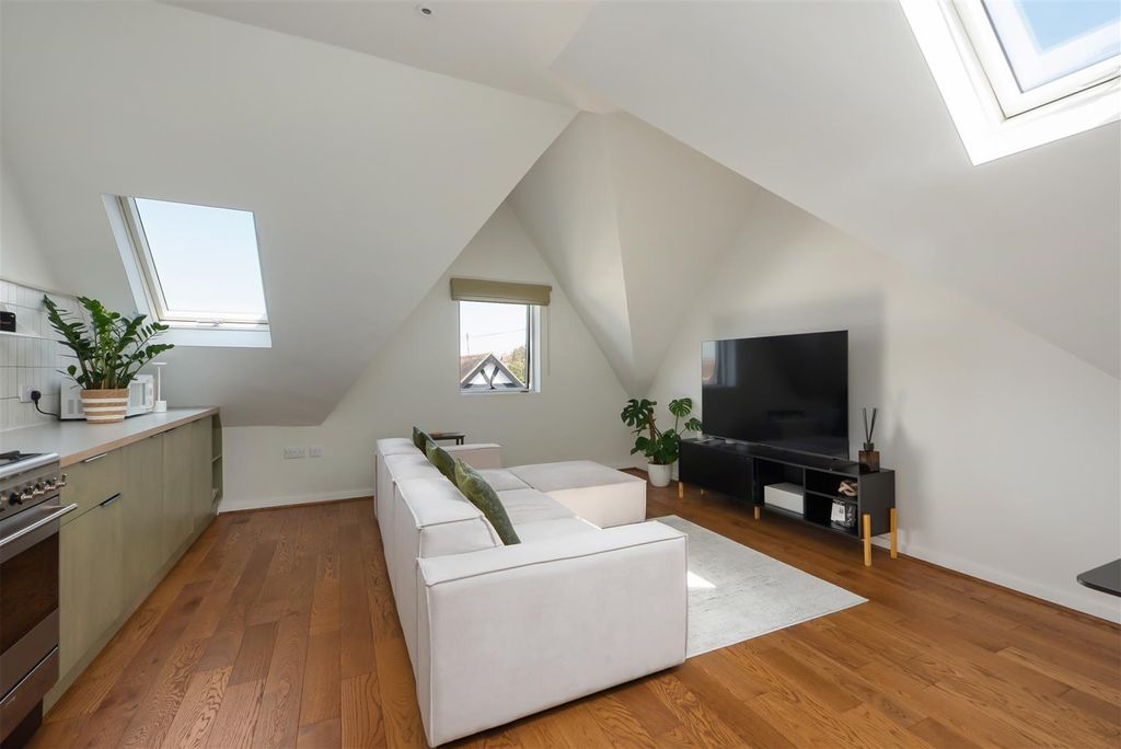 Property photo 3 of 15 Keelson Yard, Teynham Road, Whitstable