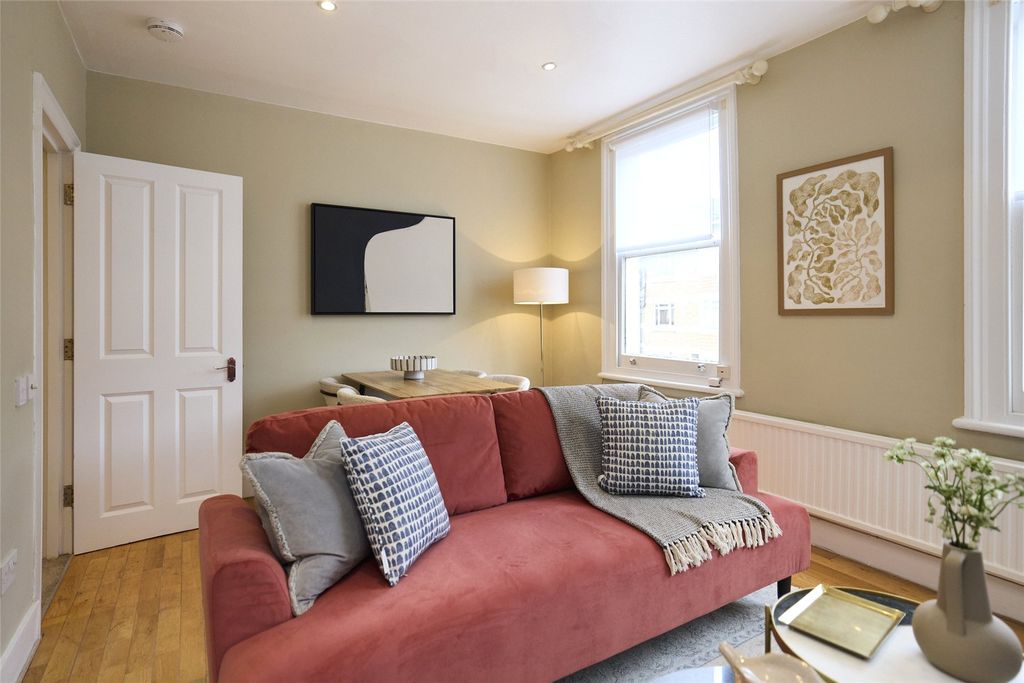 Property photo 3 of 24 Picture No. 07