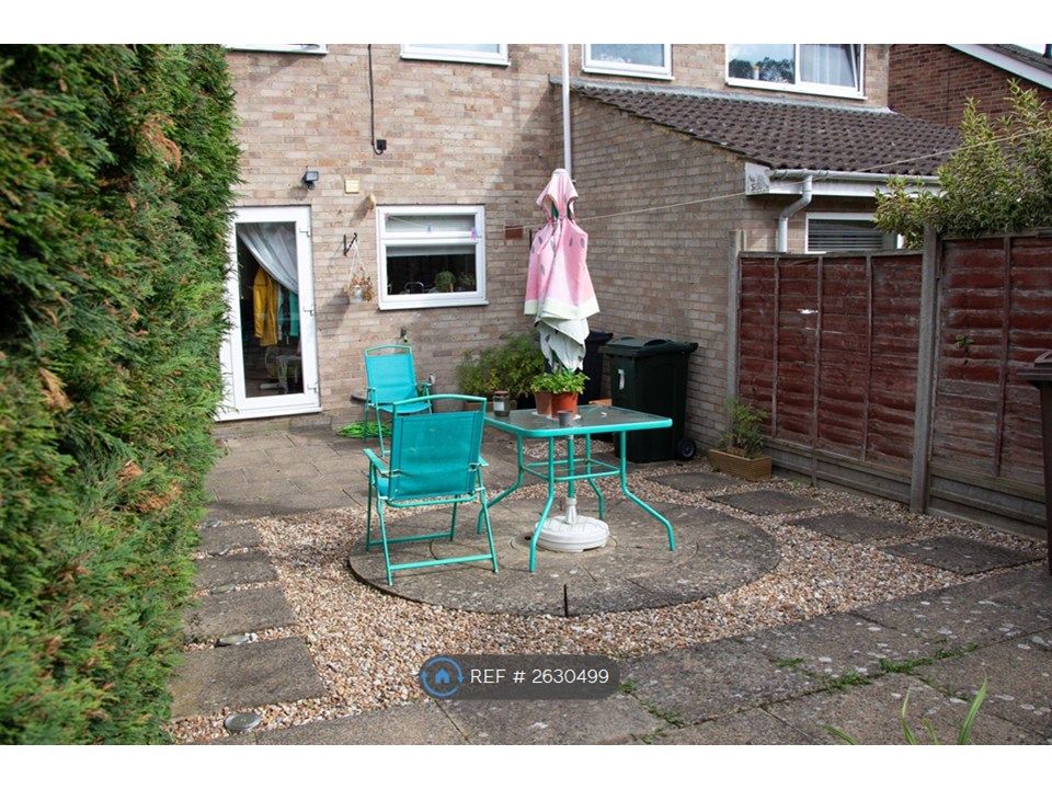 Property photo 2 of 18