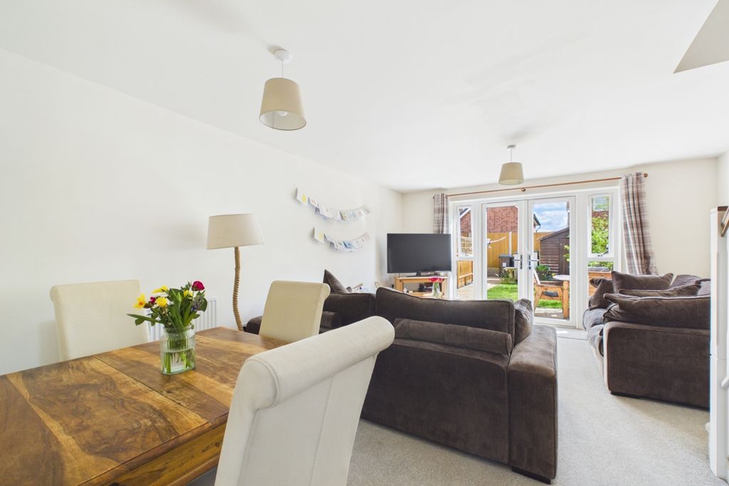 Property photo 2 of 11 Lounge Diner