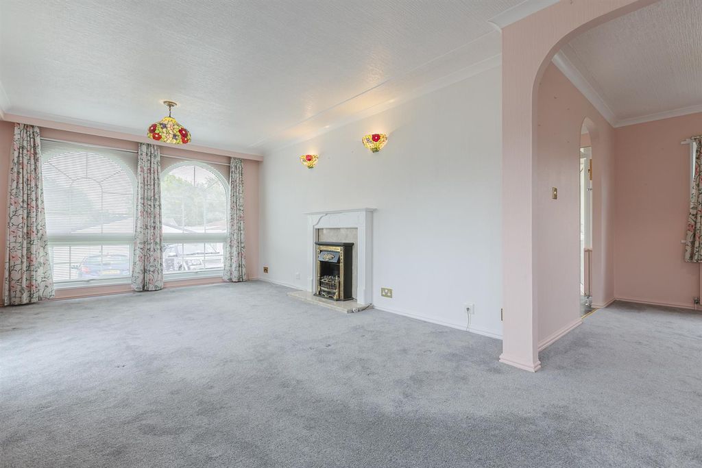 Property photo 3 of 12 3540 (2 Of 9).Jpg