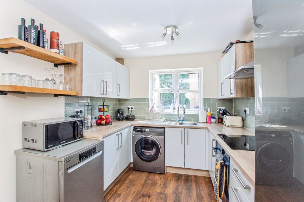 Property photo 2 of 18
