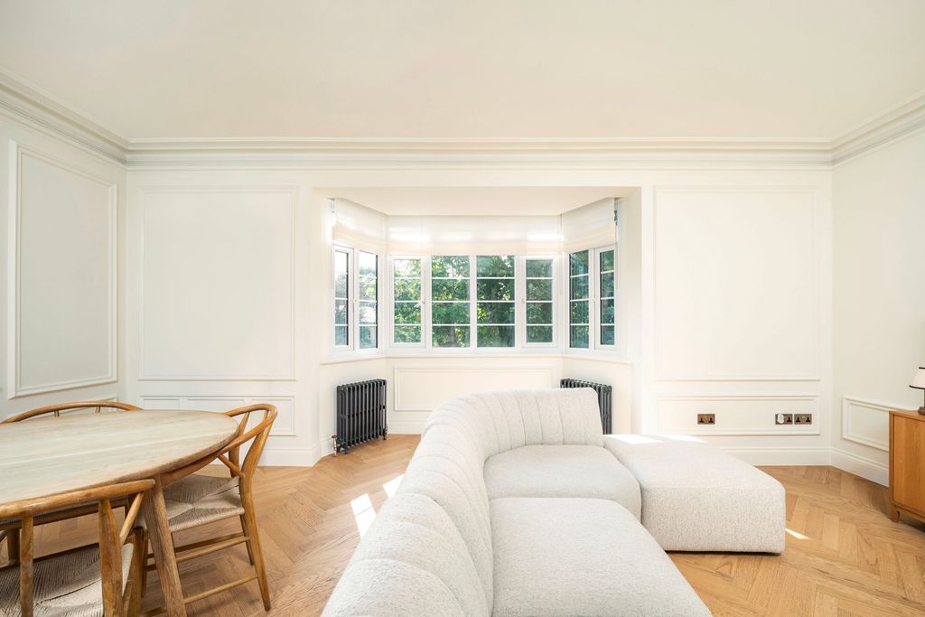 Property photo 2 of 17 Picture No. 22