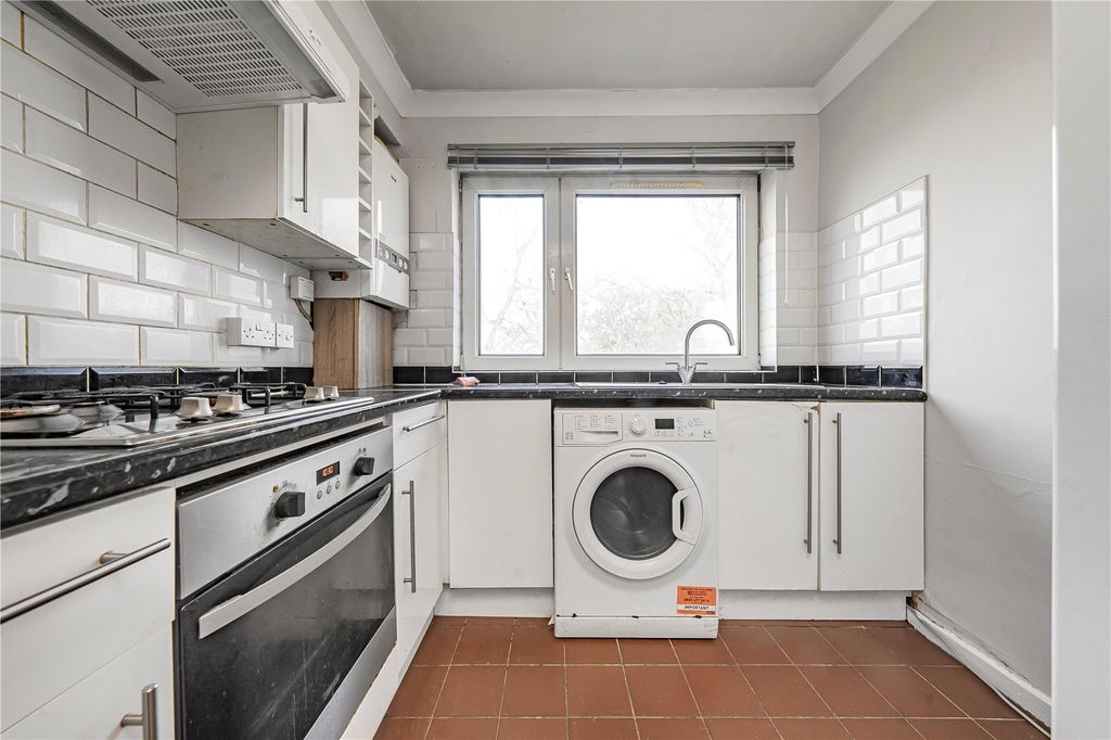 Property photo 3 of 14 Picture No. 34