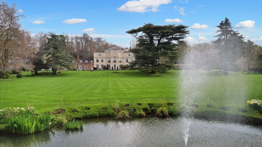 Property photo 3 of 14 Photo 9