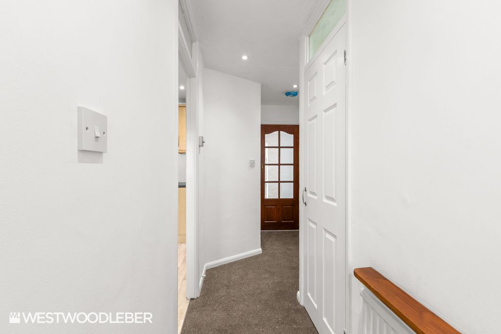 Property photo 3 of 38