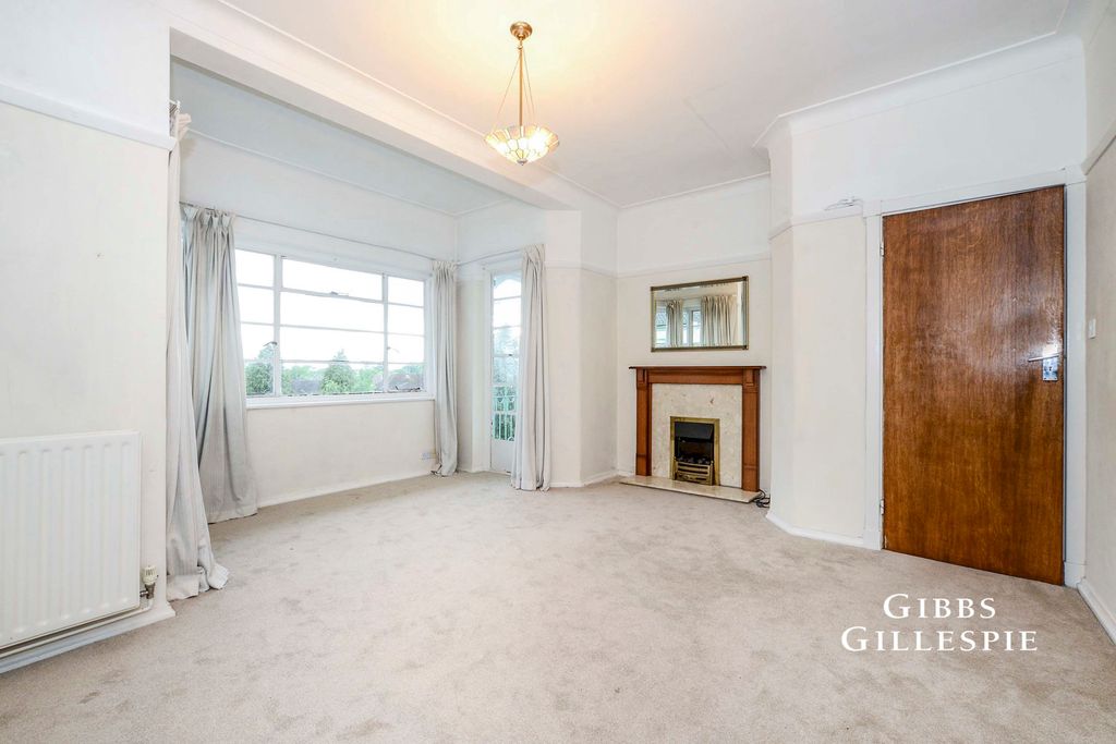 Property photo 2 of 17 Pbox-Img.Jpg