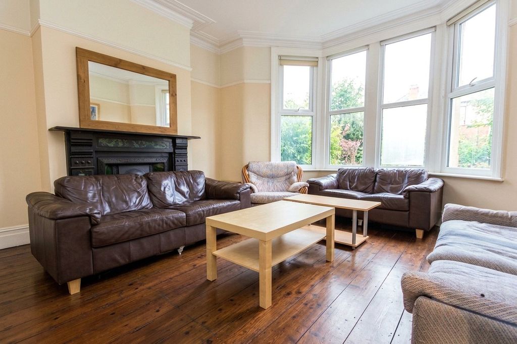 Property photo 2 of 15 Picture No. 48