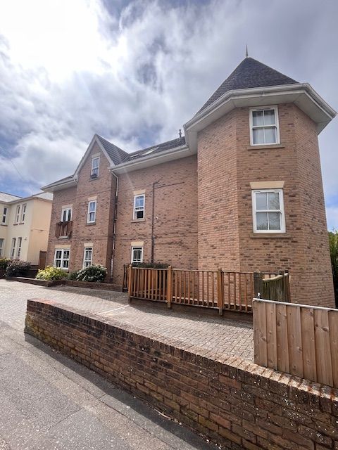 Property photo 1 of 2 Outside