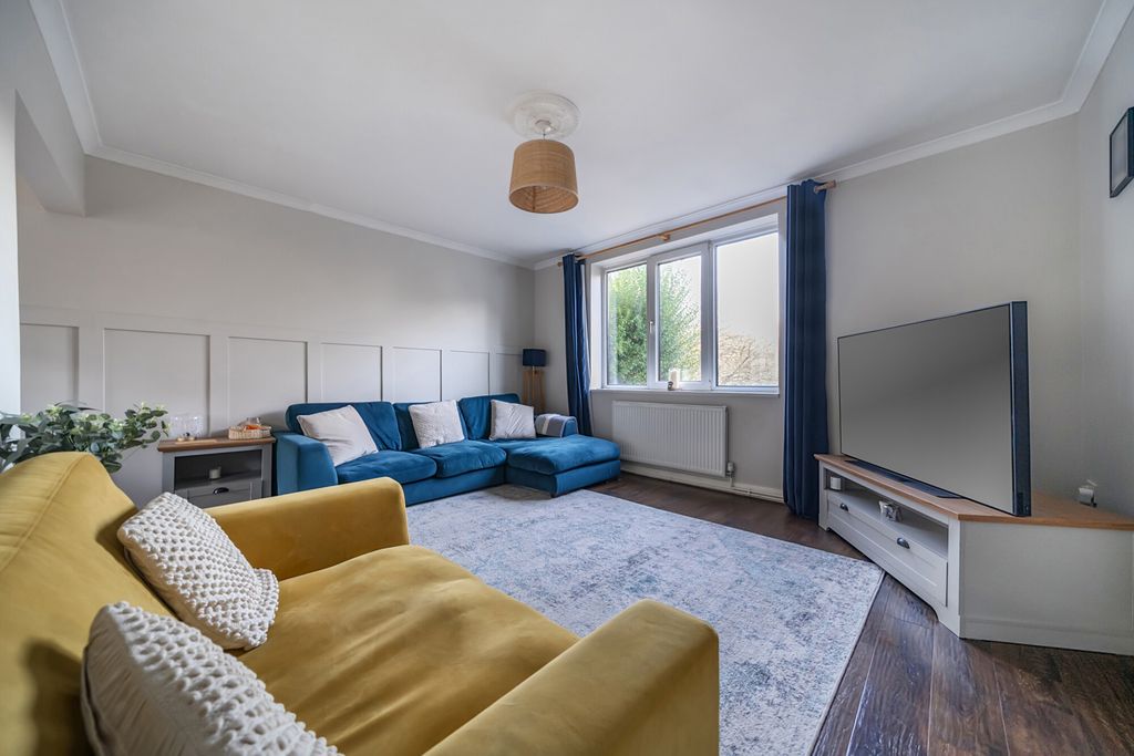 Property photo 2 of 25 Reception