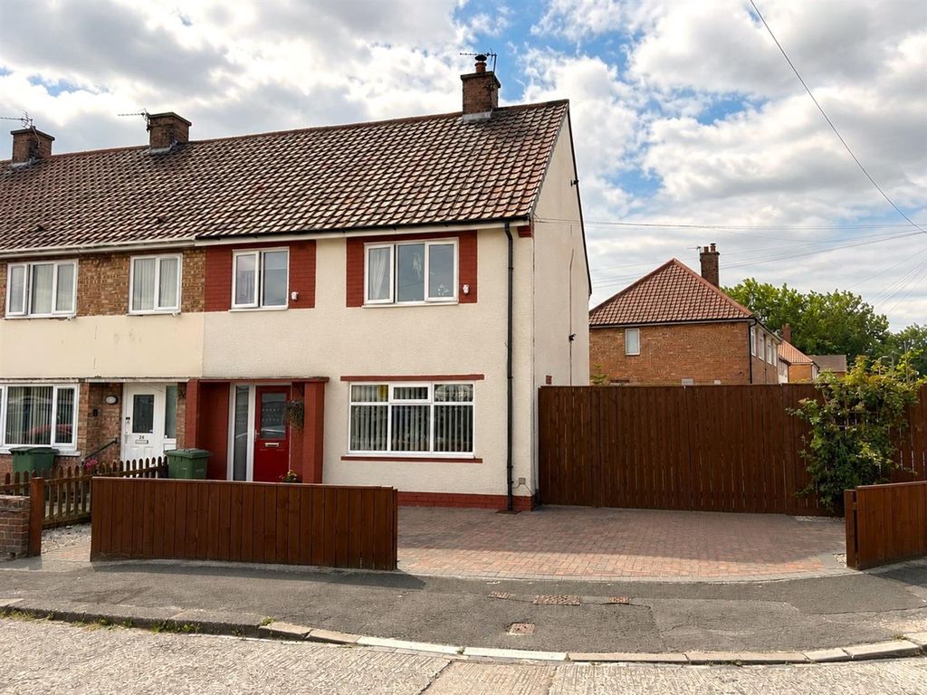 Property photo 1 of 12