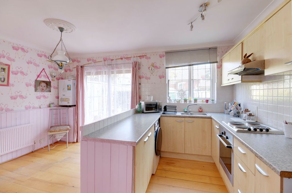 Property photo 2 of 14