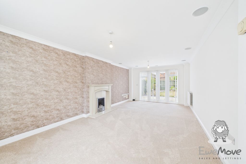 Property photo 2 of 21 5