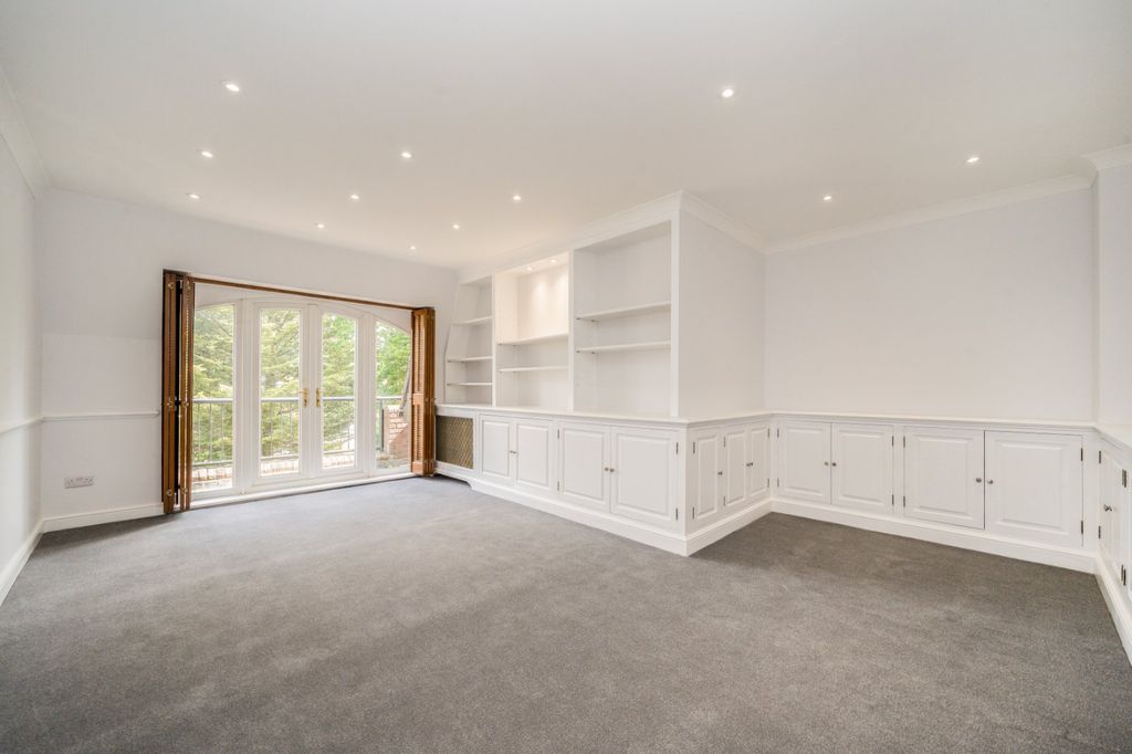 Property photo 1 of 14 Picture No. 01