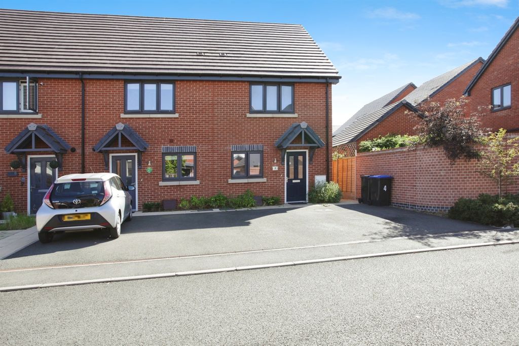 Property photo 1 of 17