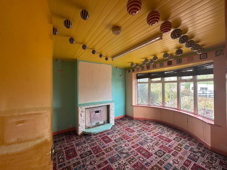 Property photo 3 of 13