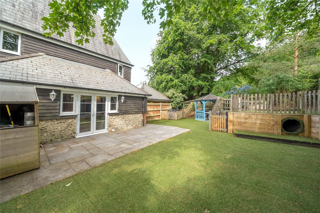 Property photo 1 of 24 Picture No. 09