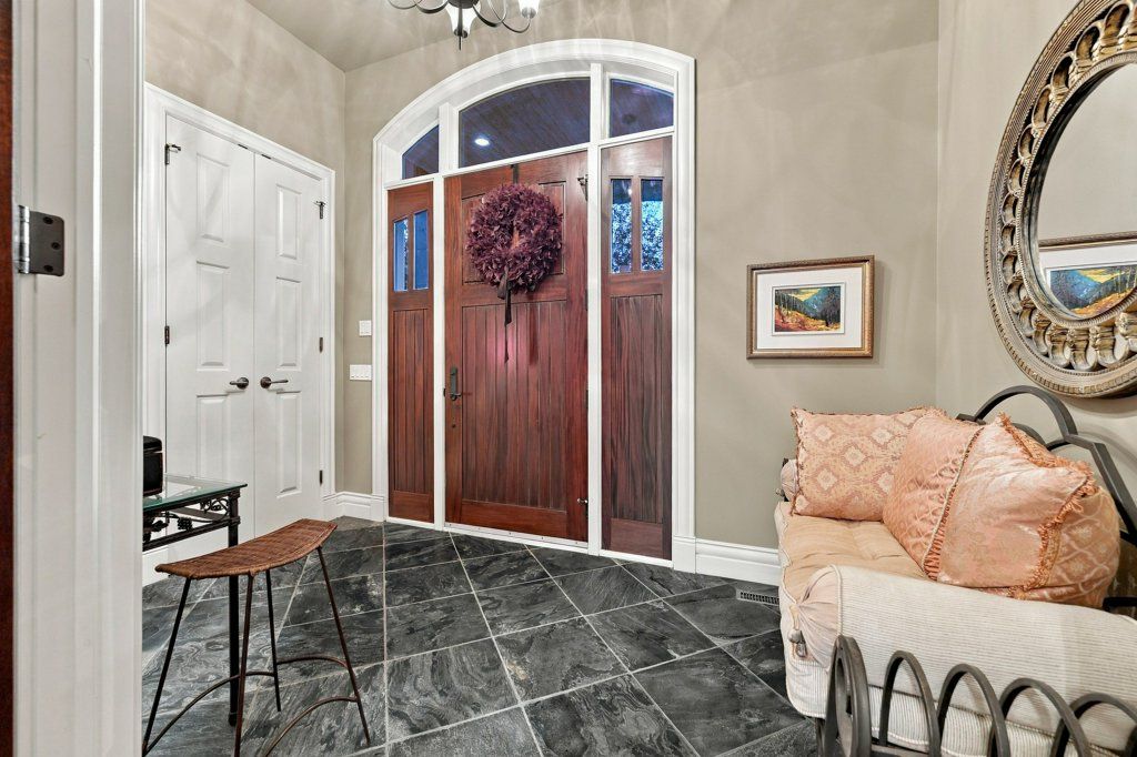 Property photo 3 of 50