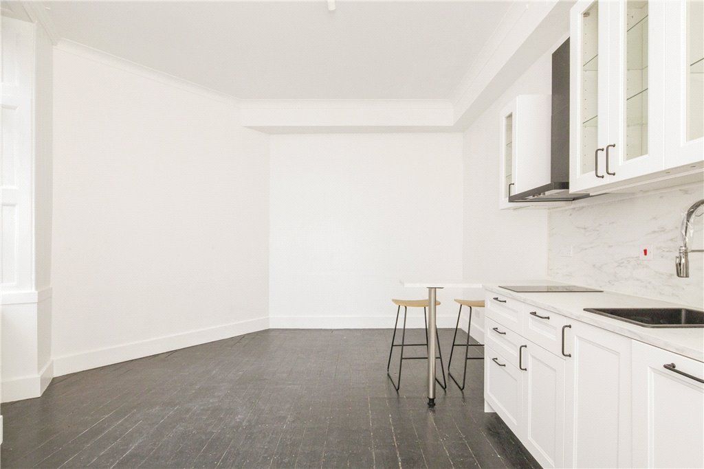 Property photo 3 of 15 Kitchen Reception