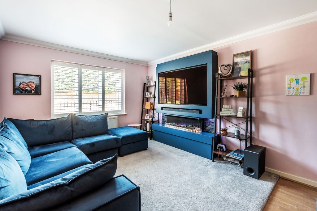 Property photo 3 of 24 3