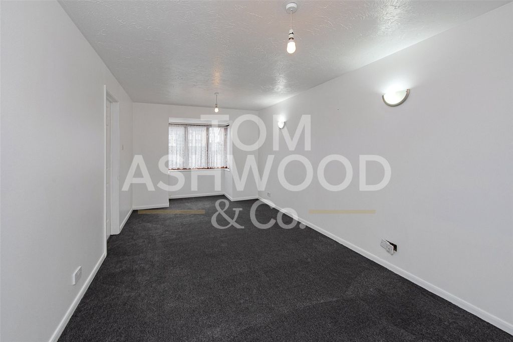 Property photo 3 of 10 Picture No. 07