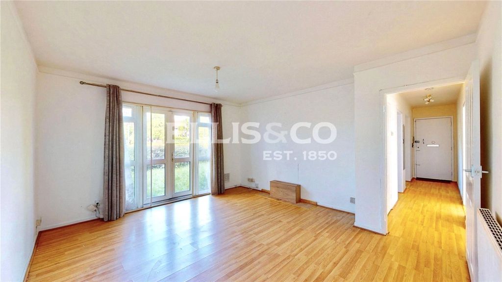 Property photo 3 of 19 Picture No. 01