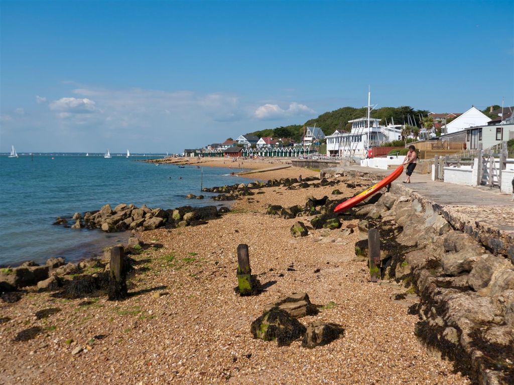Property photo 3 of 5 Gurnard Beach