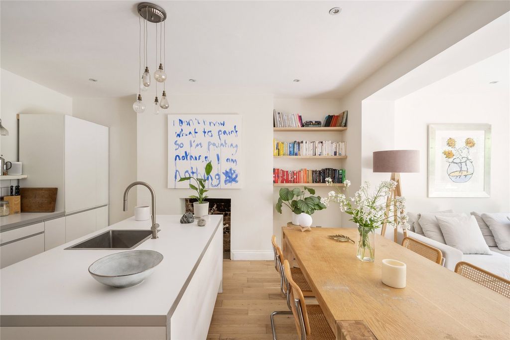 Property photo 3 of 17 Picture No. 16