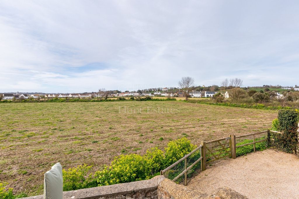 Property photo 2 of 29 Not Specified