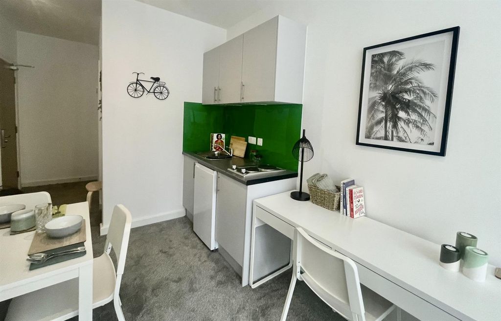 Property photo 2 of 4