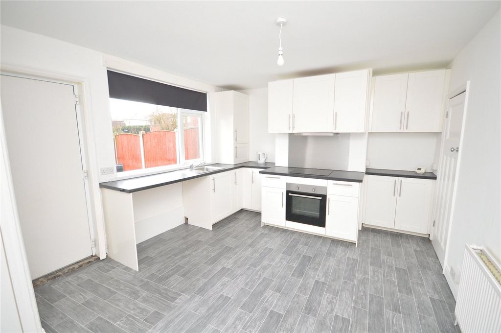 Property photo 3 of 10 Picture 3