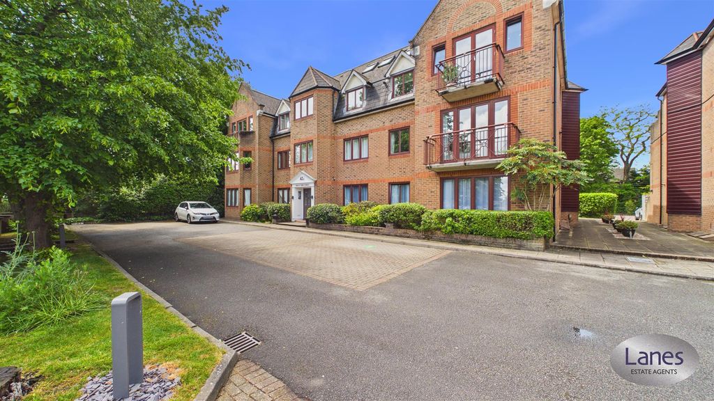 Property photo 1 of 10 Cam02479G0-Pr0058-Still012.Jpg