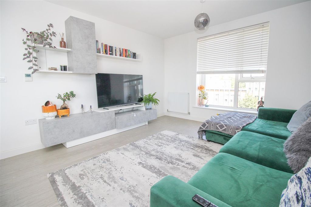 Property photo 2 of 11 Img_2757.Jpg