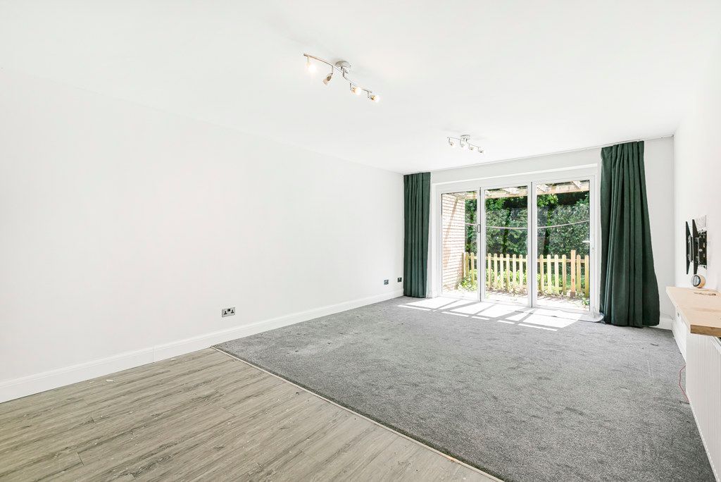 Property photo 2 of 18 Reception Room