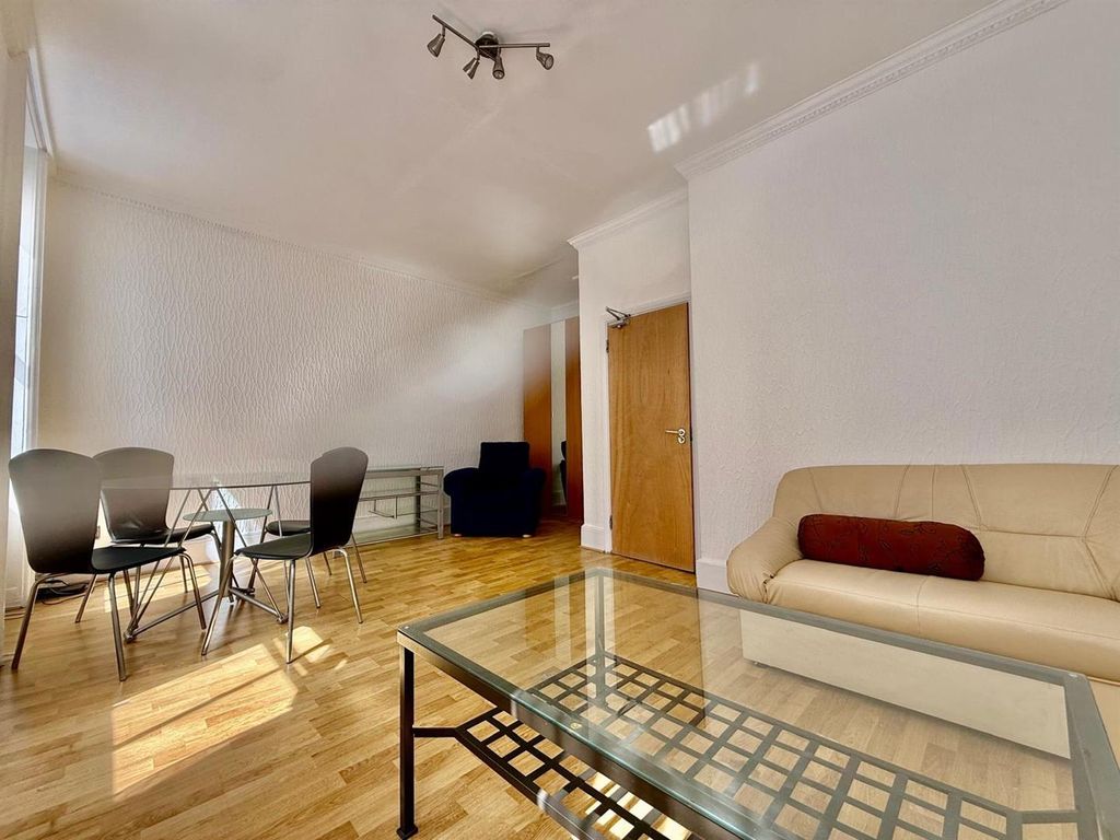 Property photo 2 of 7 0E4F3044-89Ea-4c81-Aec3-2805B551F58A.Jpg