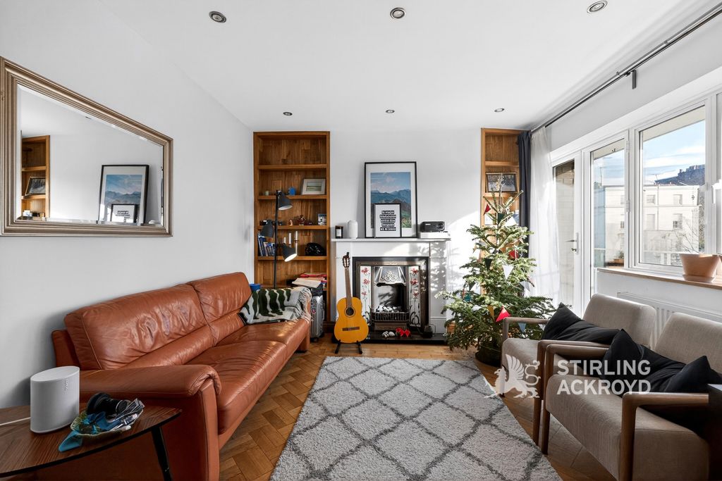 Property photo 2 of 18 Pbox-Img.Jpg