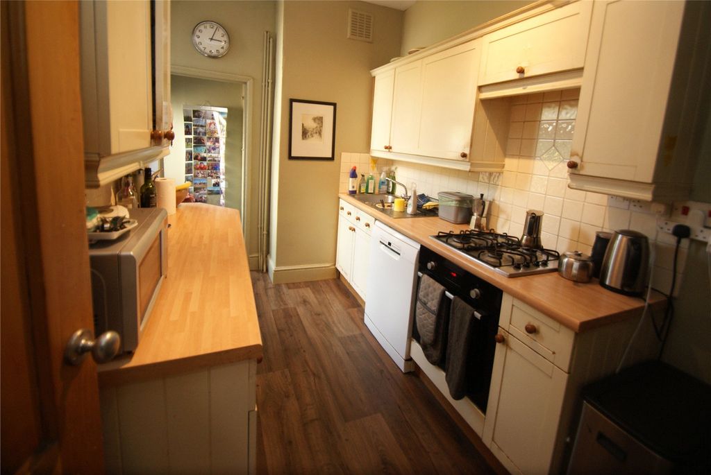 Property photo 3 of 11 Picture No. 06