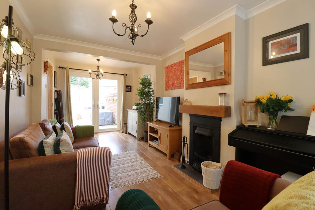 Property photo 2 of 12